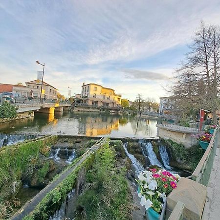 LʼIsle-sur-la-Sorgue Le Studio De La Place Chalier المظهر الخارجي الصورة